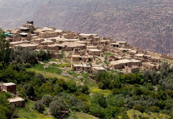 Tour del villaggio di Dana